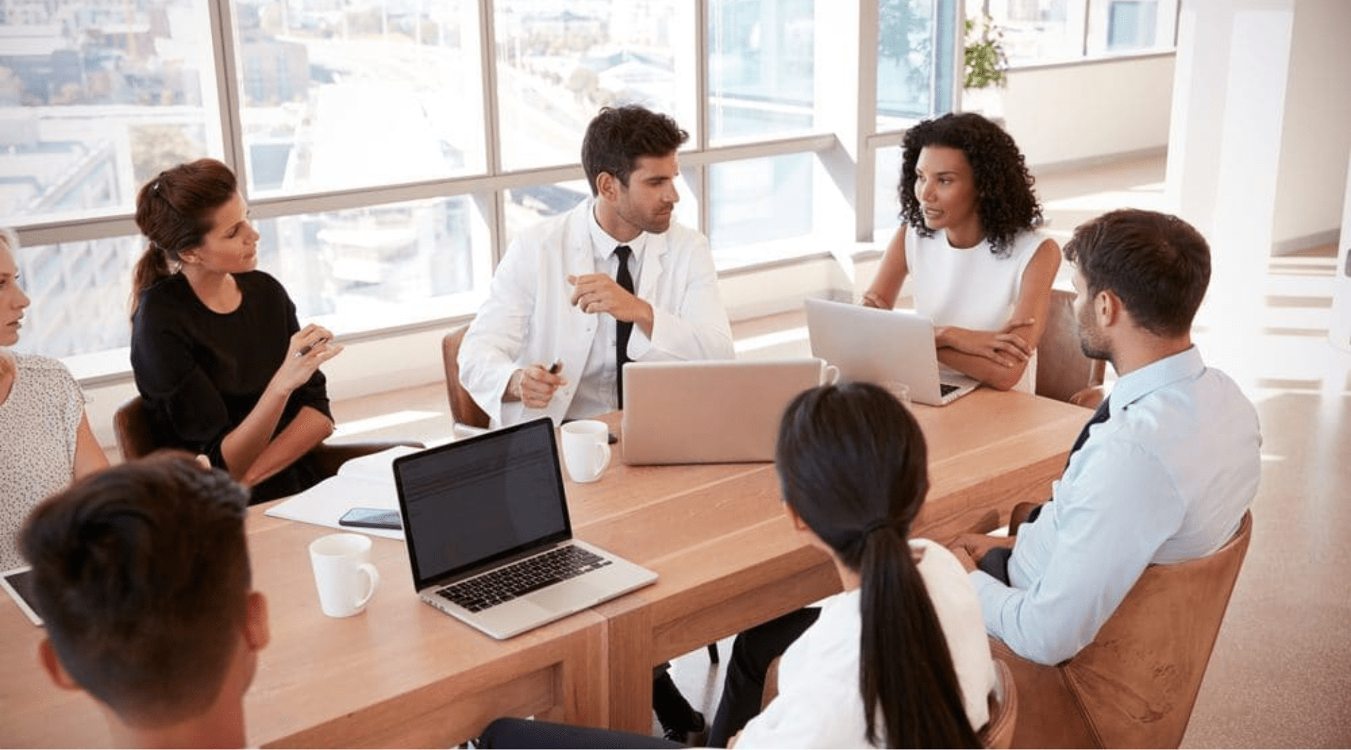 Como a automação e o monitoramento da assistência de enfermagem apoiam a Governança Clínica