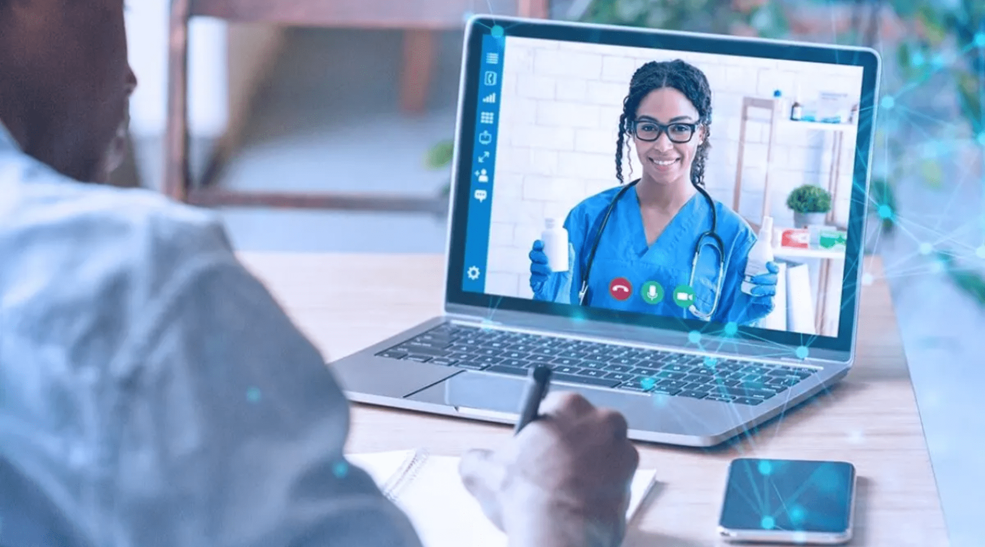 Um terço dos médicos adotou teleconsulta em 2022. E este é só o começo da telessaúde