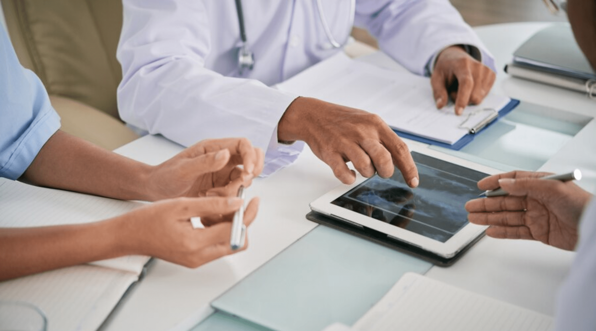 Gerenciamento de processos hospitalares: 4 tecnologias essenciais